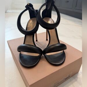 Gianvito Rossi Bijoux Nappa Black, Size 41
